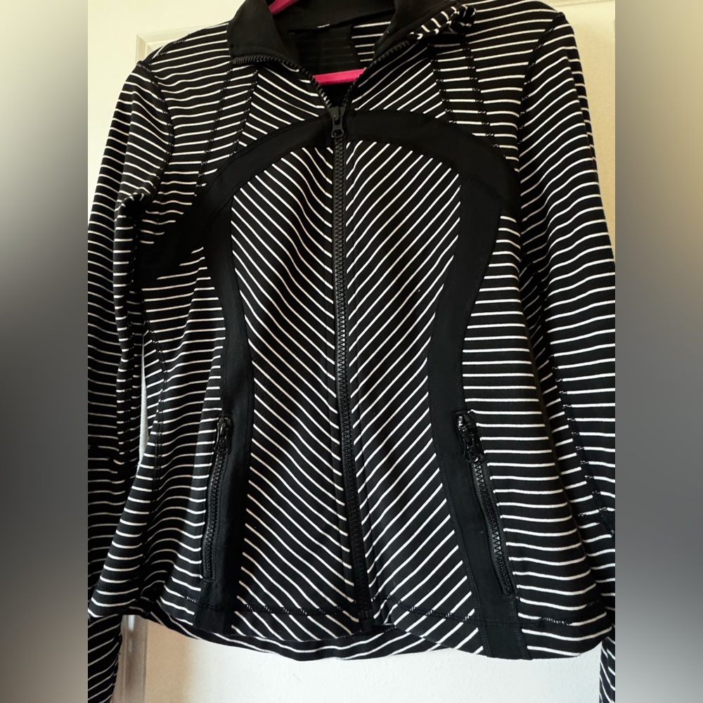 lululemon Define Jacket Sz 8 Parallel Stripe Blac… - image 5